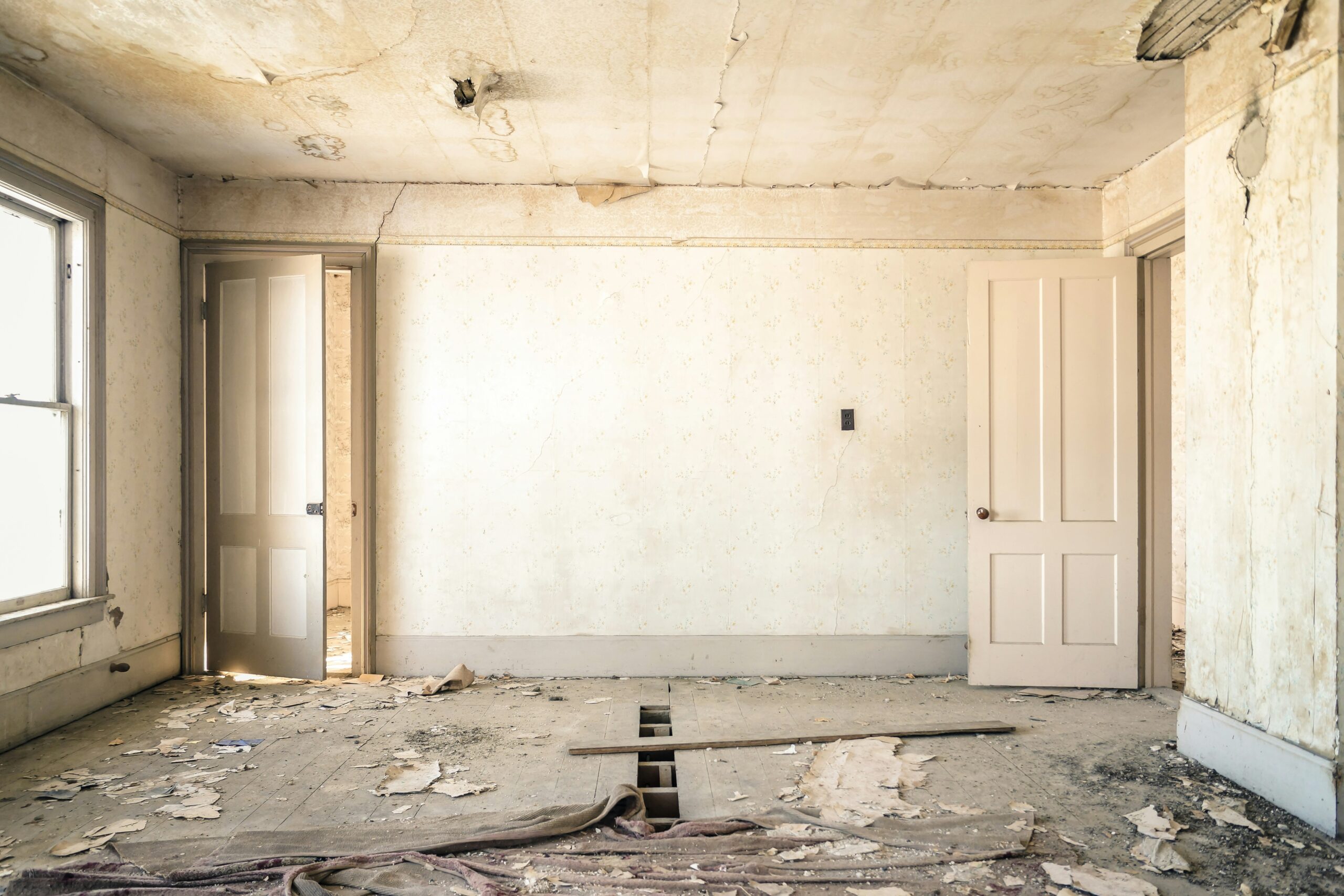 how to remove old flooring