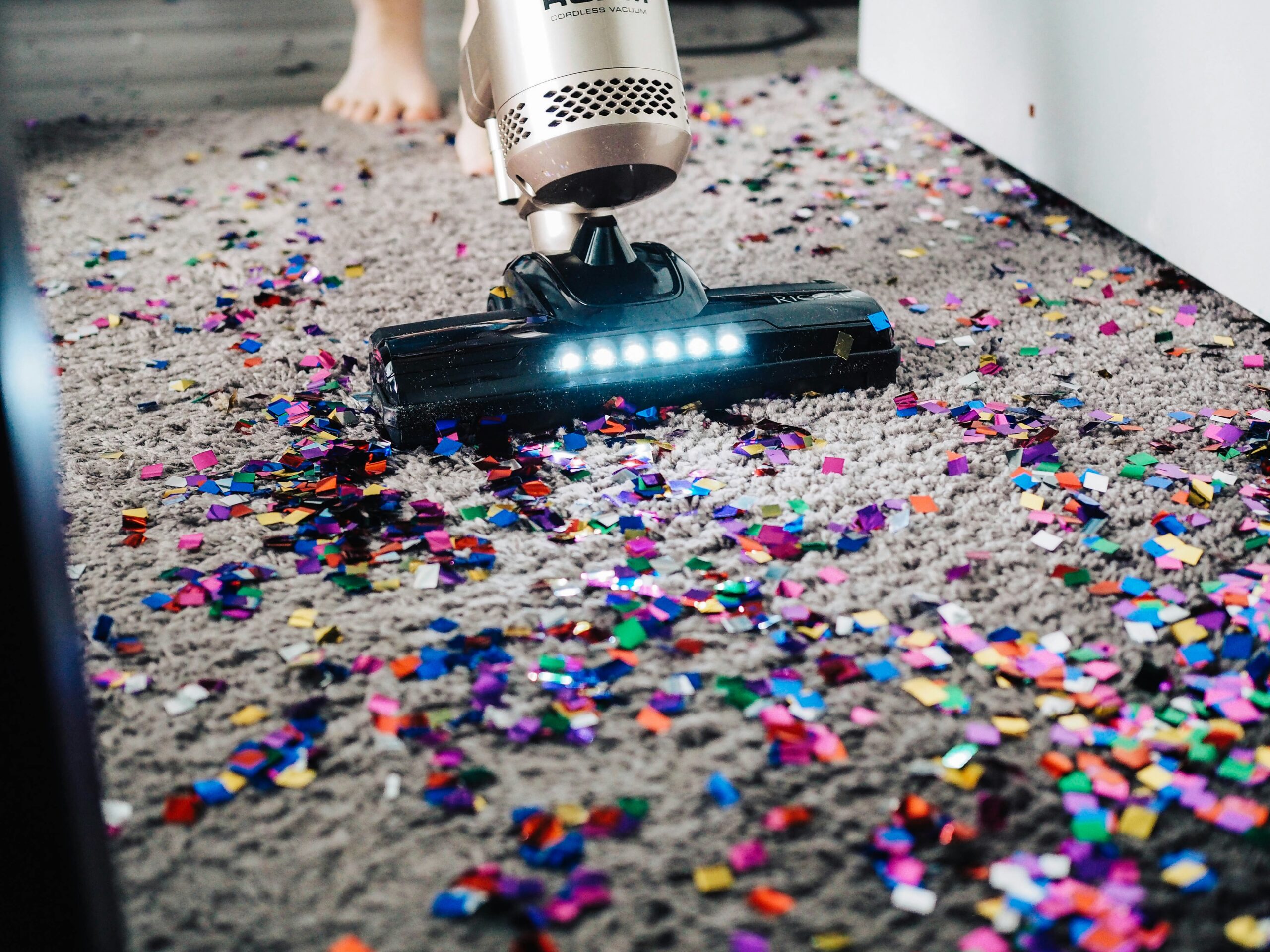 Flooring maintenance tips to keep your floors looking new 2 photo 1527515637462 cff94eecc1ac scaled